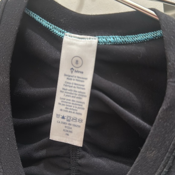 Black ivivva long sleve - Picture 4 of 4